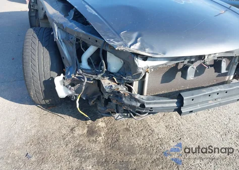 2010 Honda Accord 2.4 Lx z USA, uszkodzony, nr VIN 1HGCP2E38AA053095